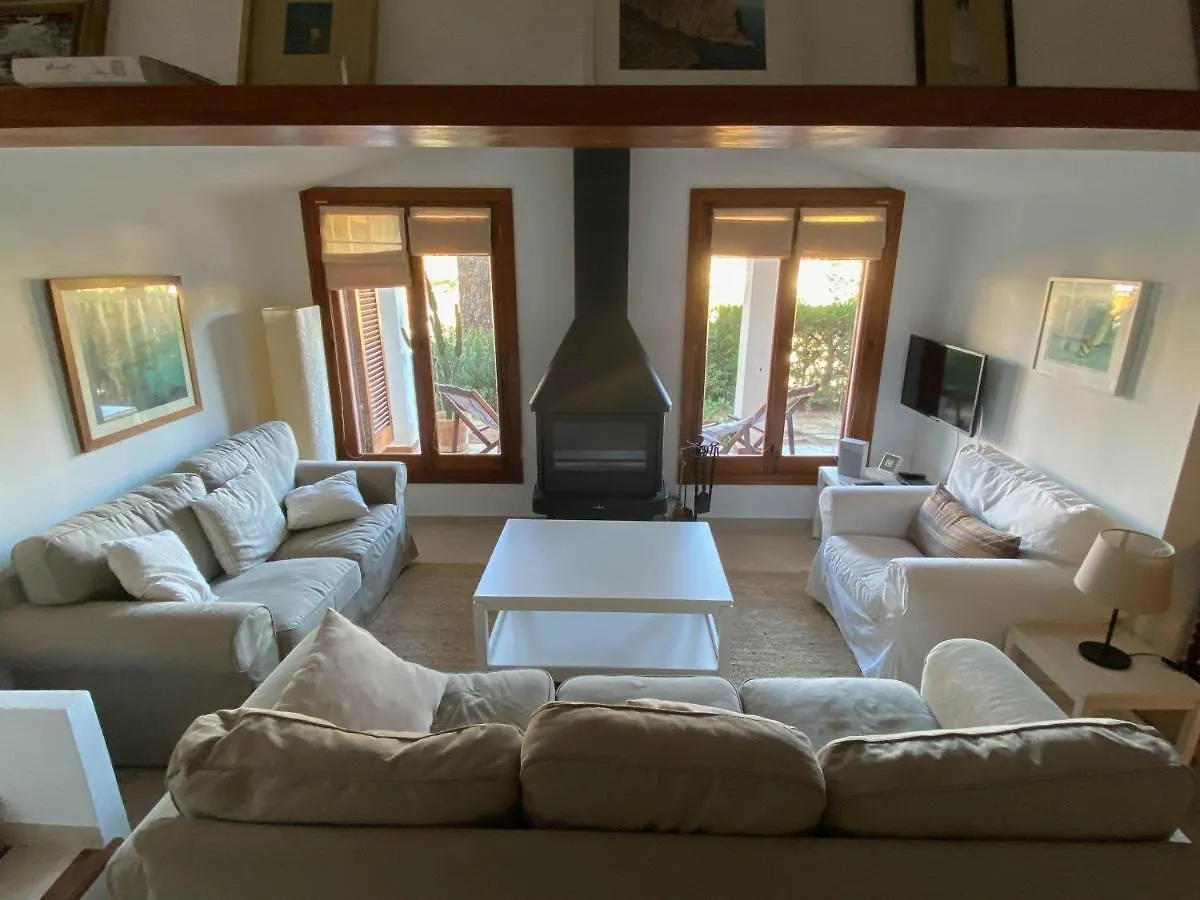 Cala de Sant Vicenc Can Botana 3 إسبانيا